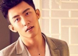 爱豆吃瓜娱乐酱黄景瑜,从爱豆到实力派，瓜田里的成长之路